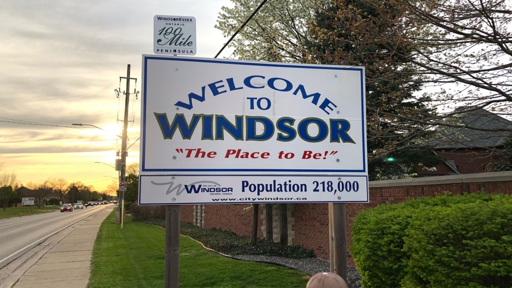 The Welcome to Windsor sign on Riverside Drive in Windsor, Ont., on Sunday, May 3, 2020. (Melanie Borrelli / CTV Windsor)