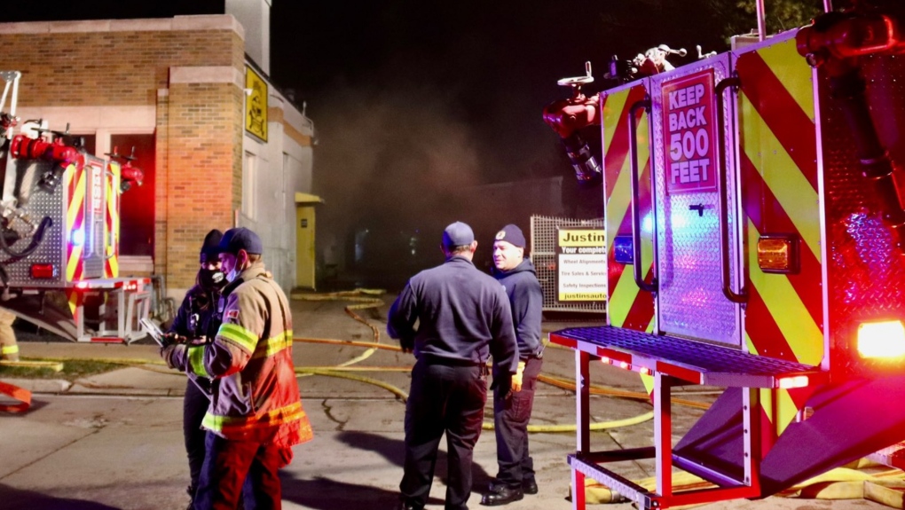 An auto shop in the 1400 block of Kildare Road had heavy smoke upon arrival on Tuesday December 21, 2021 (Source: @_OnLocation_)