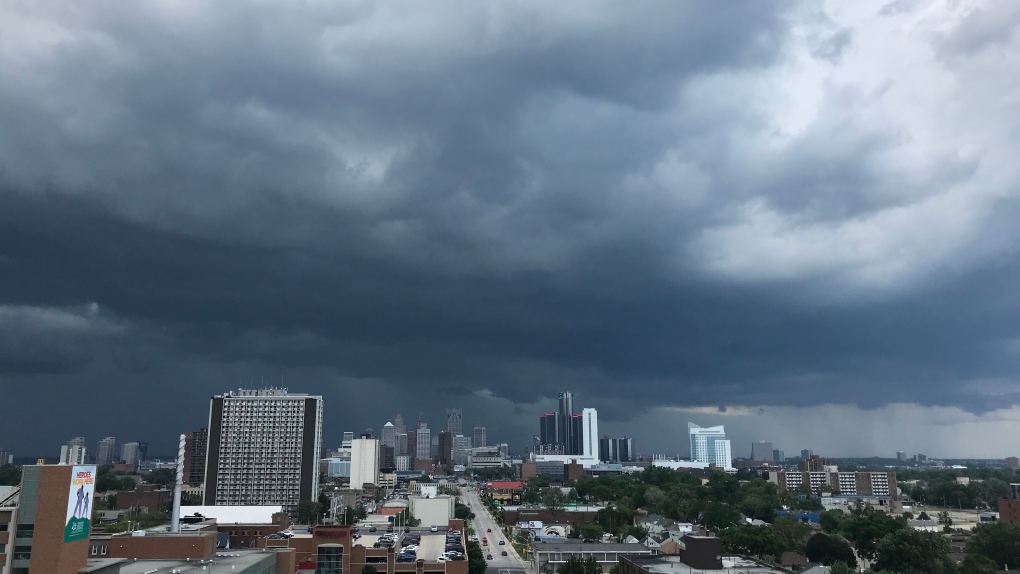 Rain clouds moving over Windsor, Ont. on Tuesday, June 29, 2021. (Michelle Maluske/CTV Windsor)