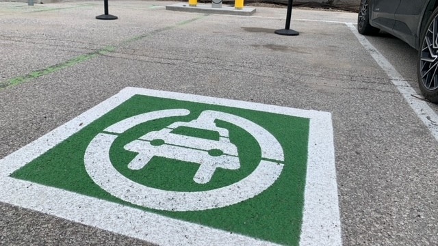 Amherstburg powers ahead with putting in electrical automobile chargers