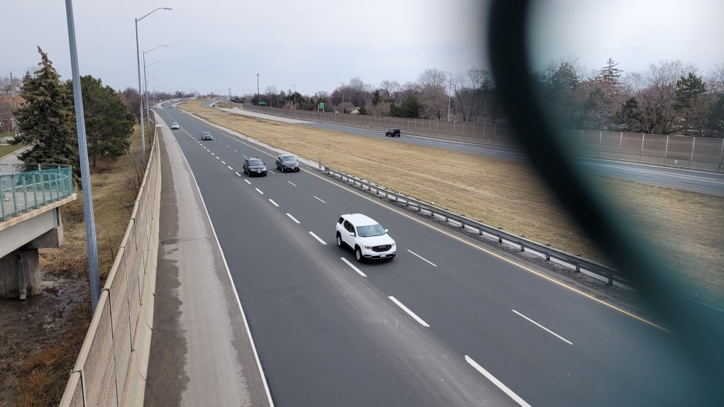 E.C. Row Expressway between the Dougall and Dominion exits in Windsor, Ont. on Wednesday, March 30, 2022. (Sanjay Maru/CTV Windsor)