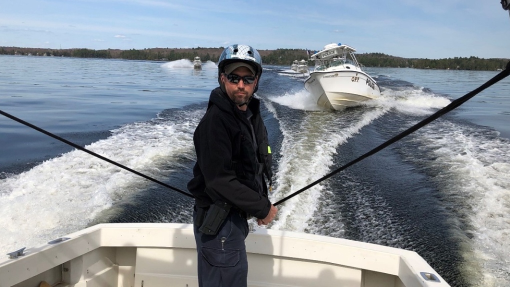 Const. James Lyman instructing during a marine operator training course. (Source: OPP)